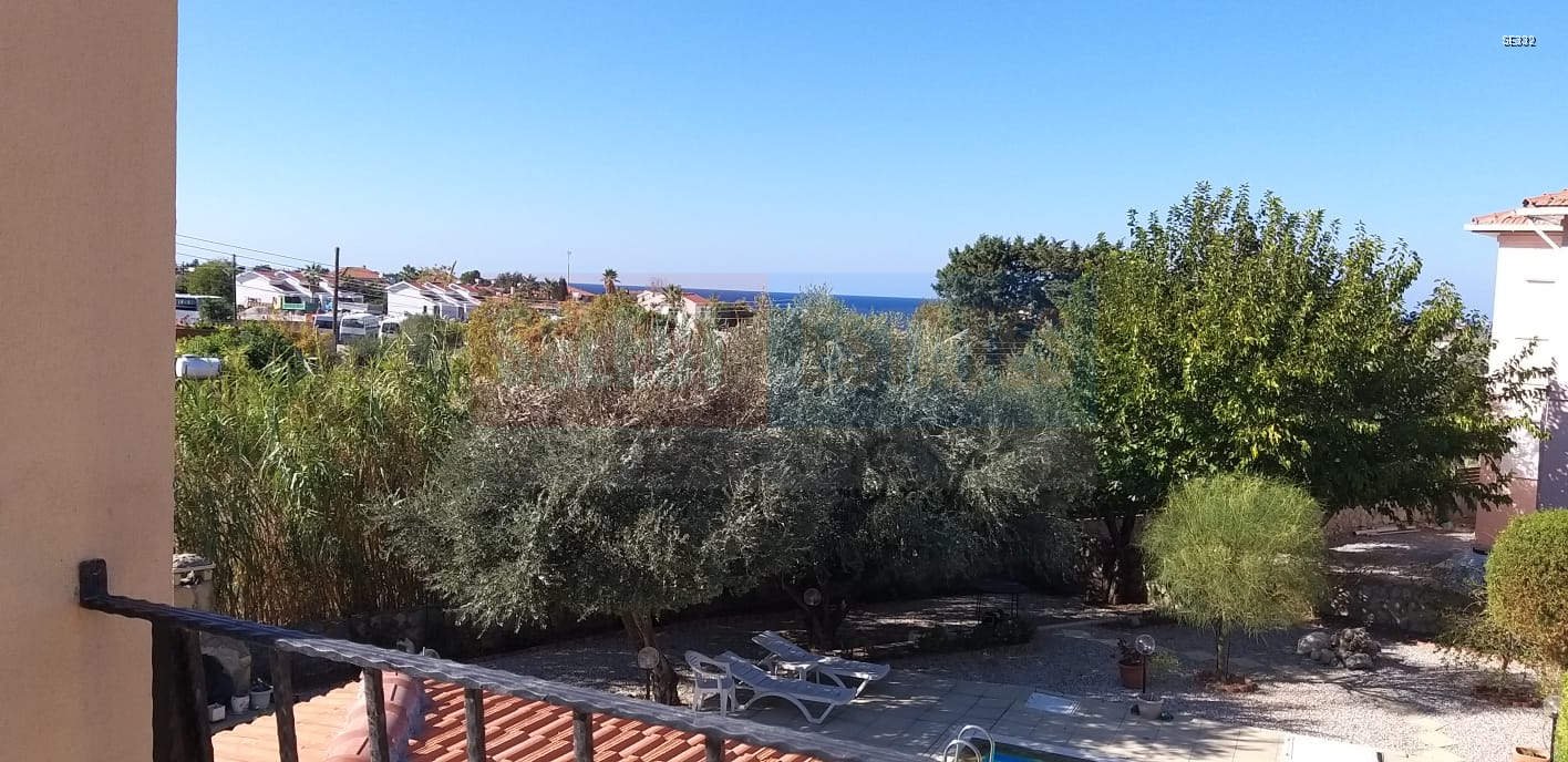 Lapta Detached Villa with Pool for Sale