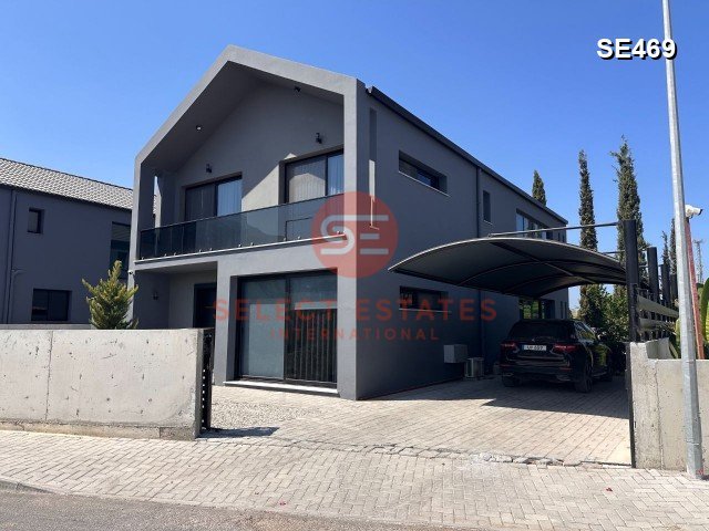 Sole Agent – New Luxury Villa with Pool
