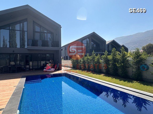 Sole Agent – New Luxury Villa with Pool