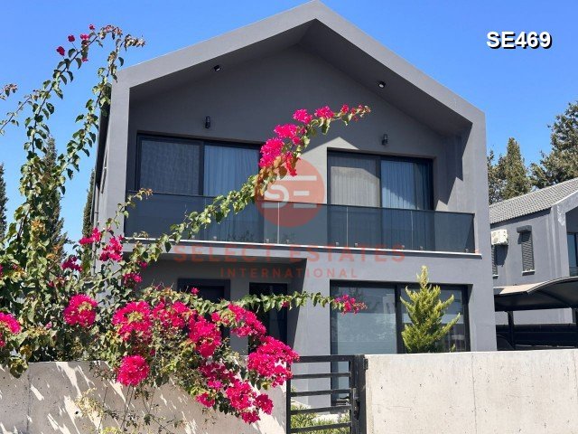 Sole Agent – New Luxury Villa with Pool