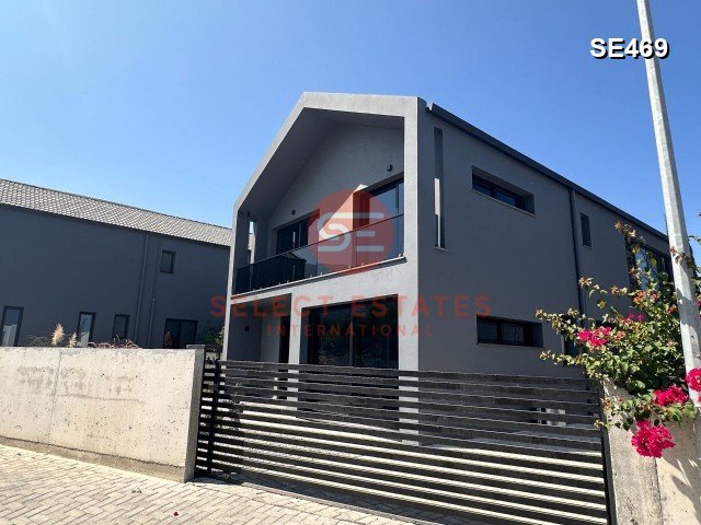 Sole Agent – New Luxury Villa with Pool