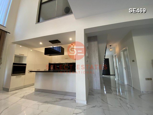 Sole Agent – New Luxury Villa with Pool