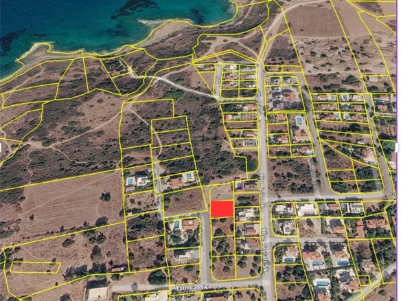 Seaside land for sale n Kyrenia, North Cyprus