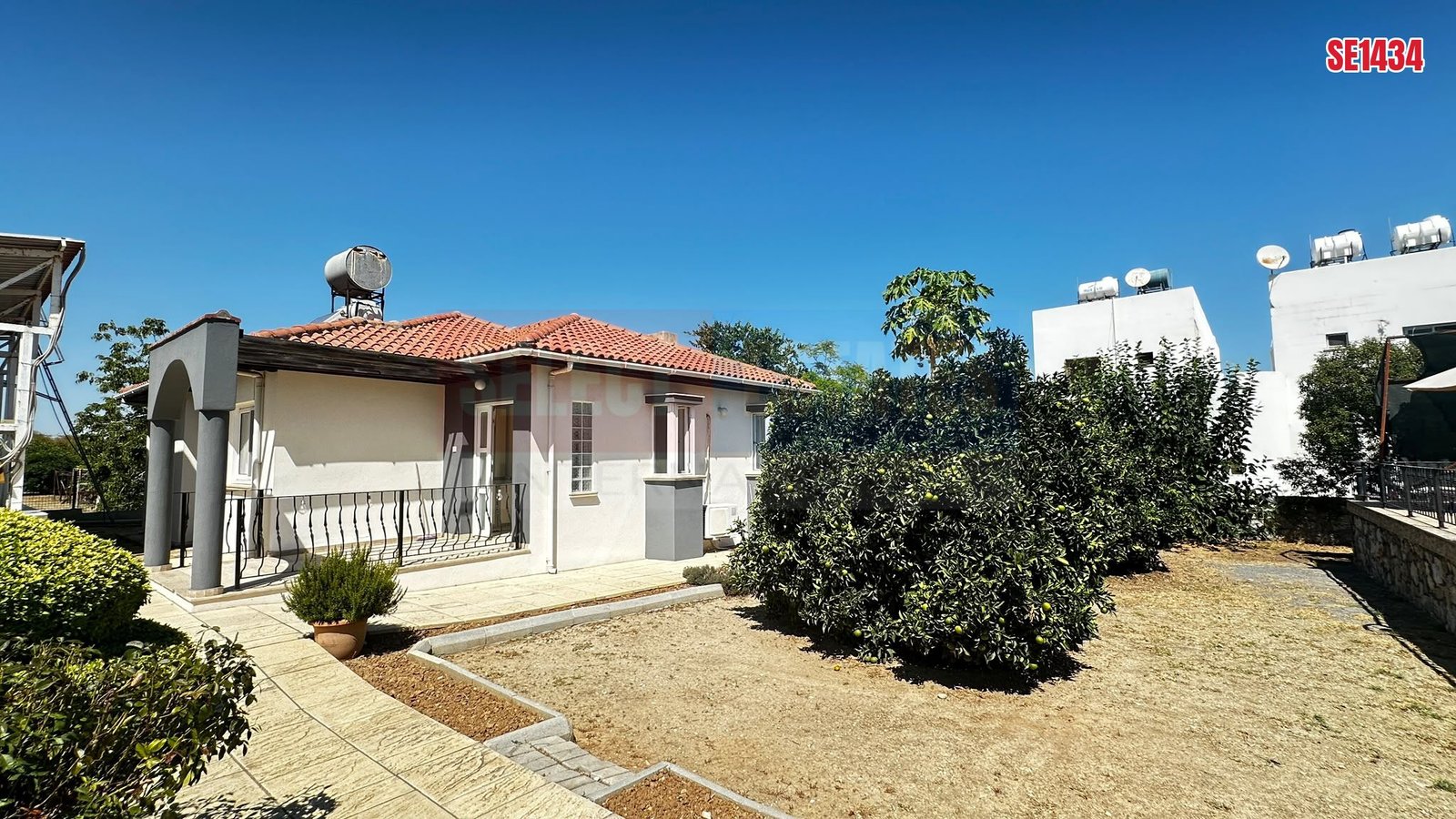 3-Bedroom Bungalow in Edremit, £1,200 Monthly Rent, North Cyprus Properties for Rent