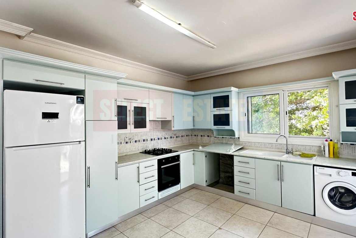 3-Bedroom Bungalow in Edremit, £1,200 Monthly Rent, North Cyprus Properties for Rent