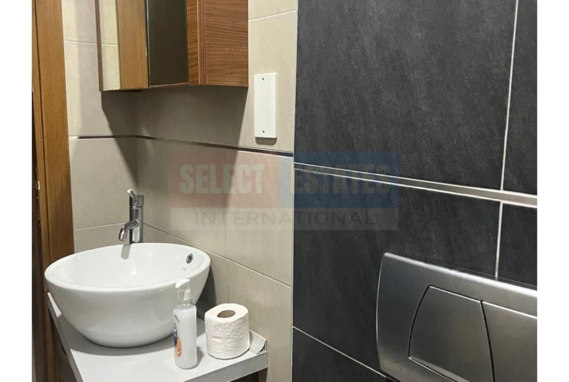 Furnished 2+1 Apartment Kyrenia Center, North Cyprus Properties for Rent