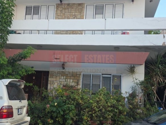 3 Bedroom Apartment, Kaleiçi Gazimağusa, North Cyprus Properties for Sale