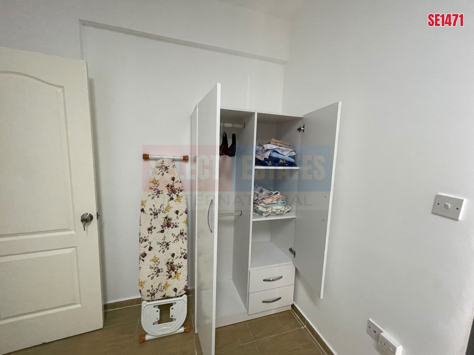 SE1471_6b97a01fab4b Furnished 3 Bedroom Apartment Gazimağusa, North Cyprus Properties for Sale