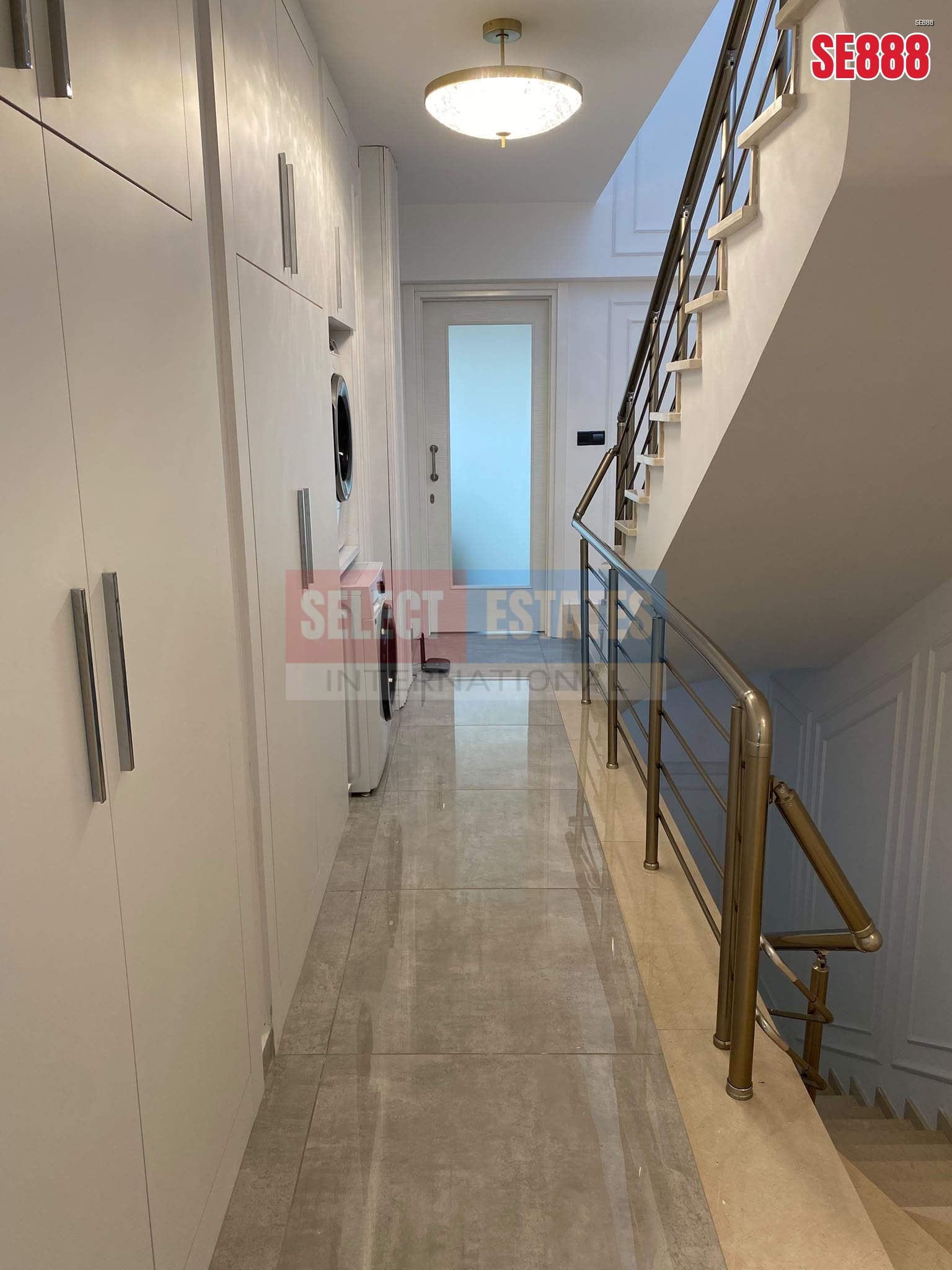 SE888_d0d27e52ccf1-1 Fully Furnished Sea View Villa