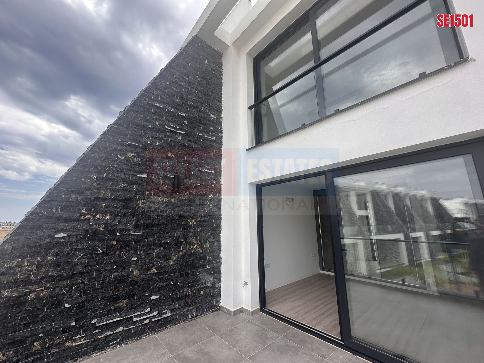 SE1501_a1225b7f25b7 Long Beach Sea View Penthouse, North Cyprus Properties for Sale