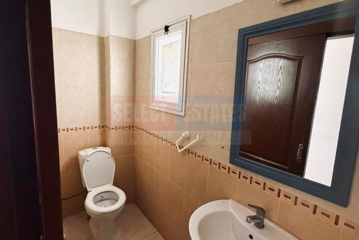 3 Bedroom Apartment Güzelyurt Center, North Cyprus Properties for Sale