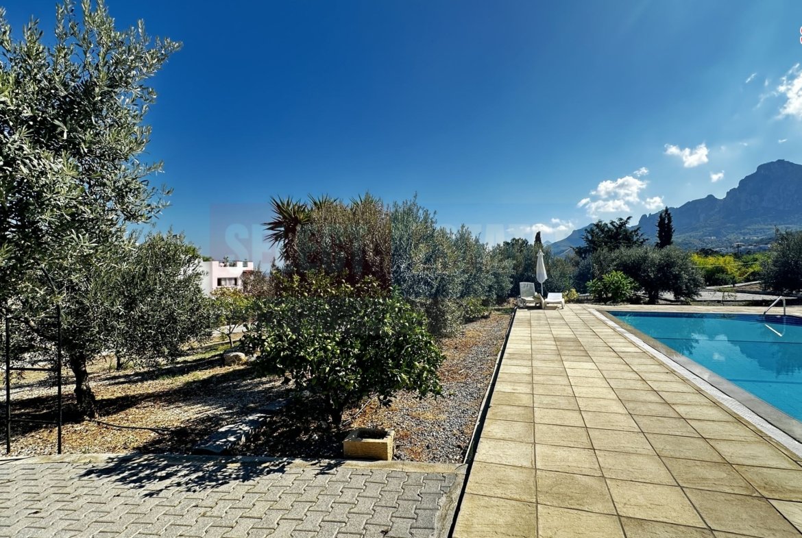 Sea View Kyrenia Central Apartment, North Cyprus Properties for Sale