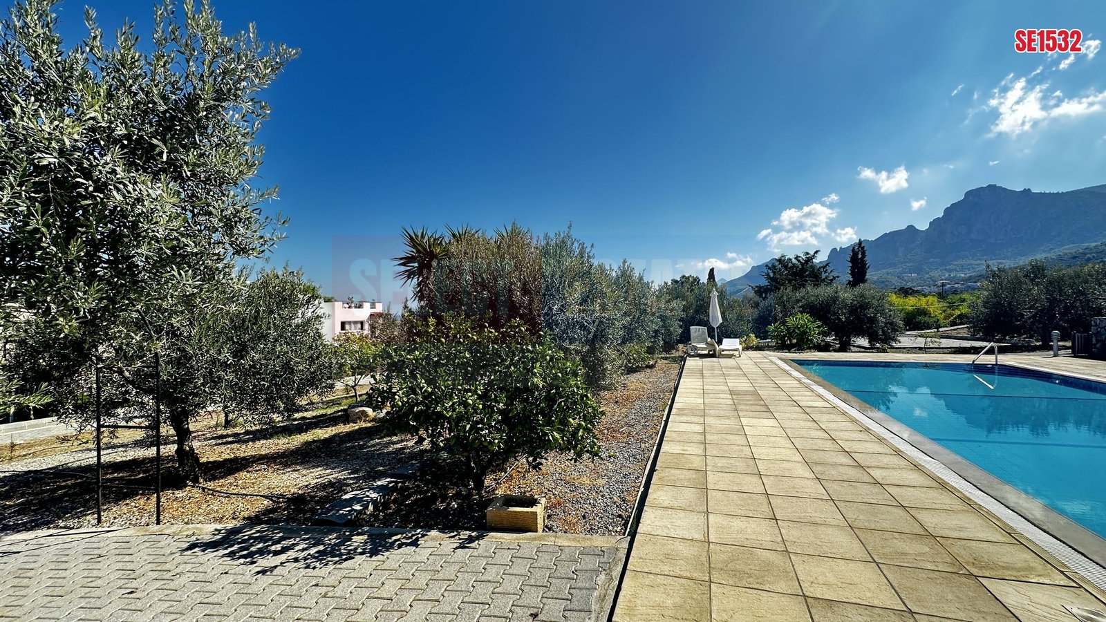 SE1532_ce58cb86f699 Sea View Kyrenia Central Apartment, North Cyprus Properties for Sale