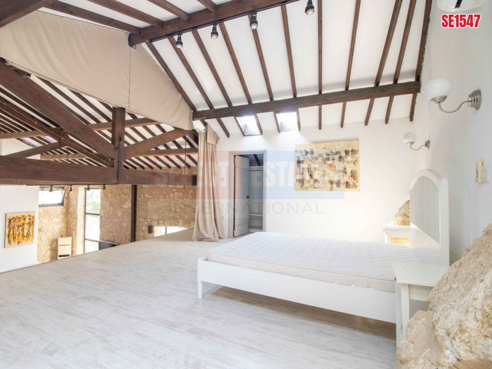 SE1547_aab618a68c07 Stone House Resale Property, North Cyprus Properties for Sale