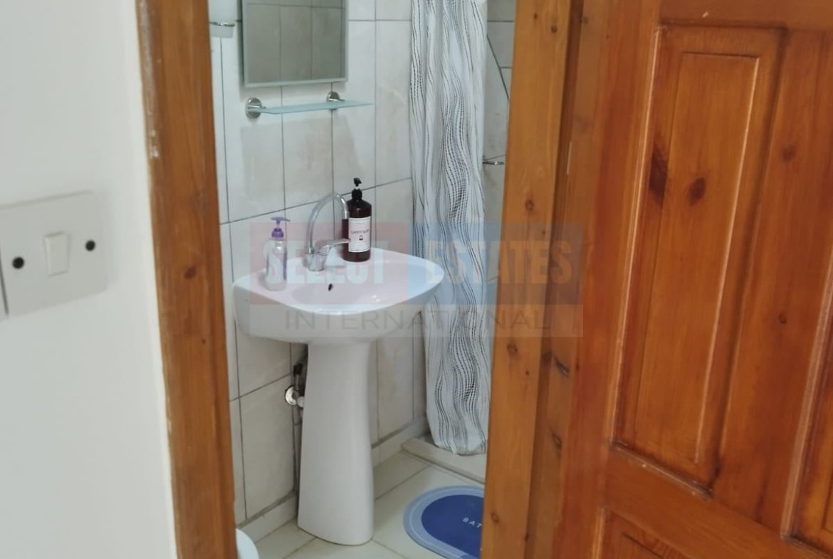Large Garden Apartment, Kyrenia, North Cyprus Properties for Sale