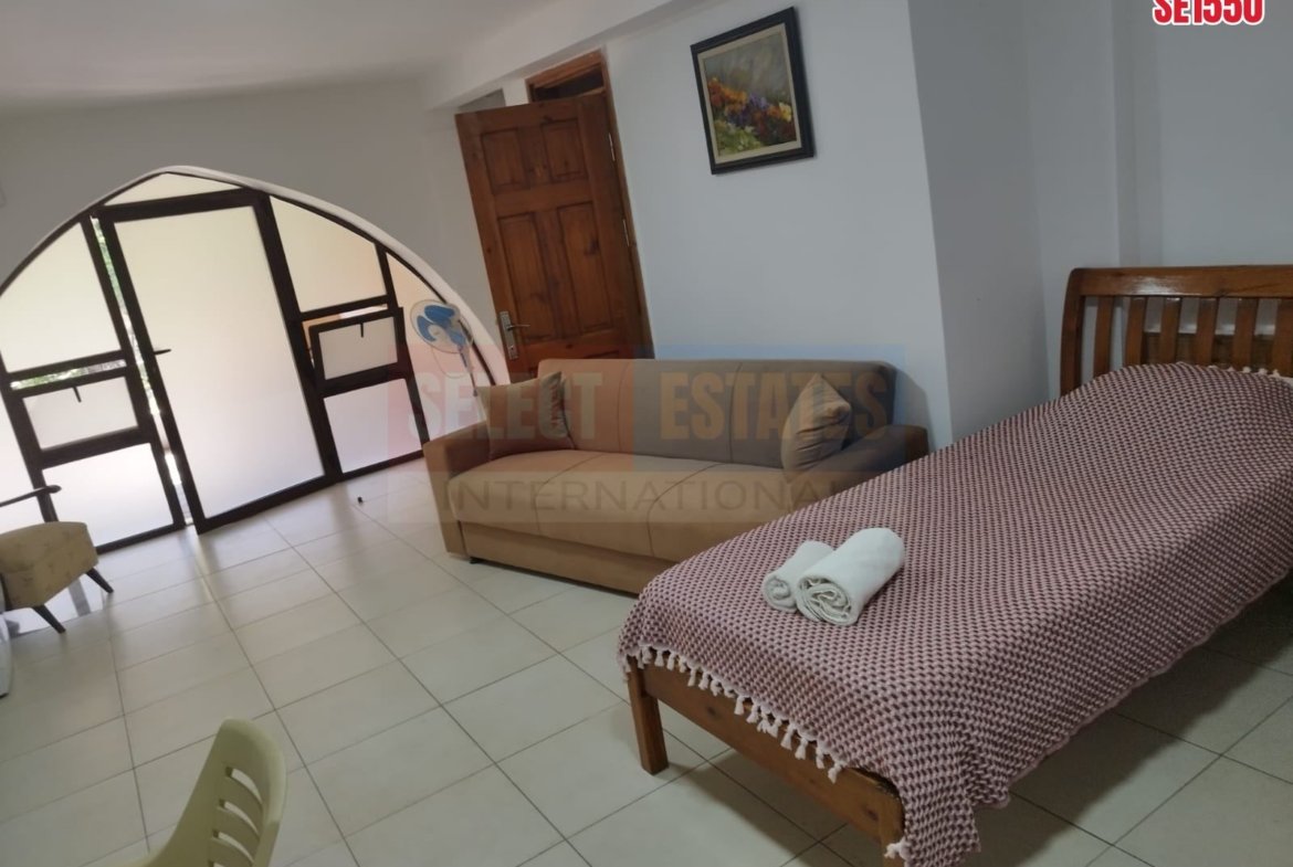 Large Garden Apartment, Kyrenia, North Cyprus Properties for Sale