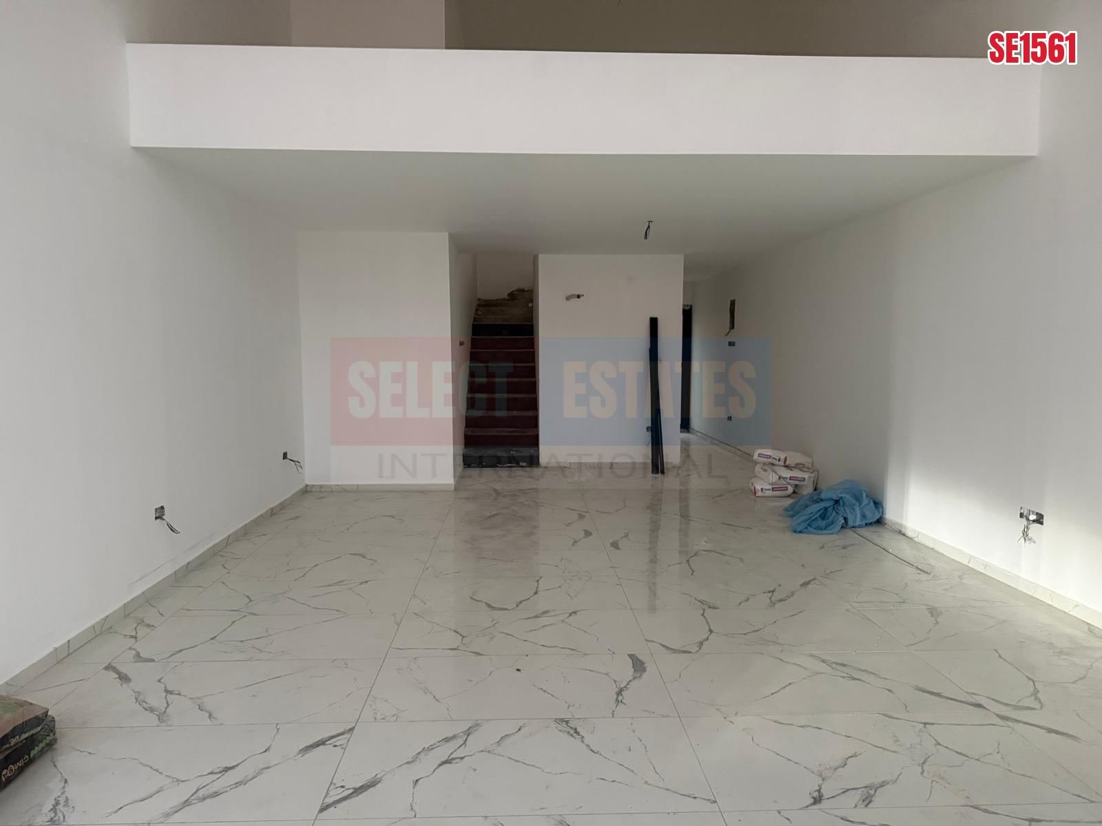 SE1561_89dabd55f319 Spacious Shop, Catalkoy, North Cyprus Properties for Rent