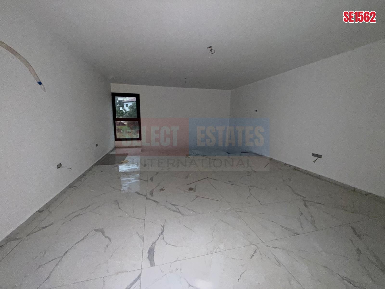 SE1562_20ff314224cf Spacious Shop, Catalkoy, North Cyprus Properties for Rent