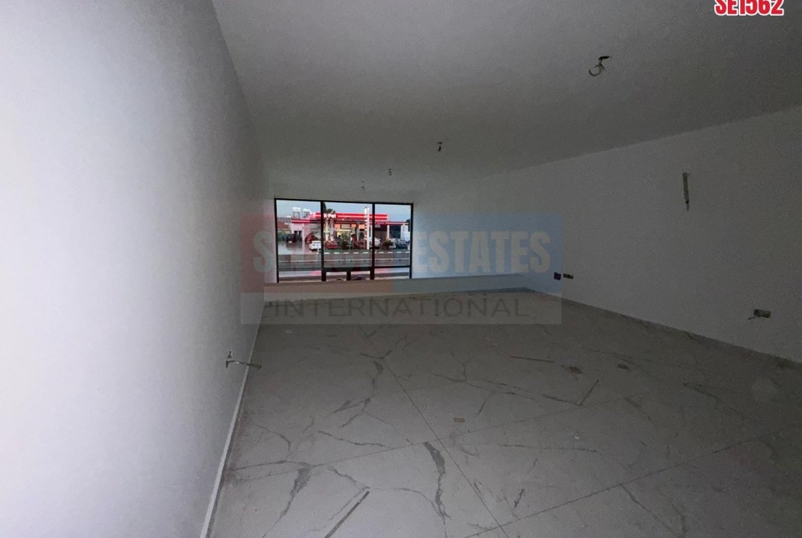 Spacious Shop, Catalkoy, North Cyprus Properties for Rent