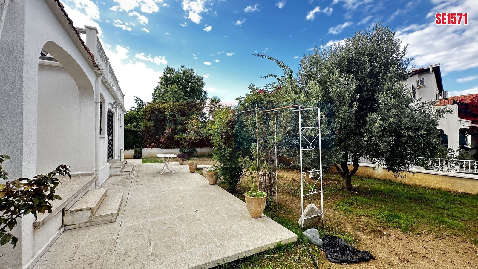 SE1571_18a03ce7ca69 Key Ready Villa, Alsancak, Kyrenia, North Cyprus Properties for Sale