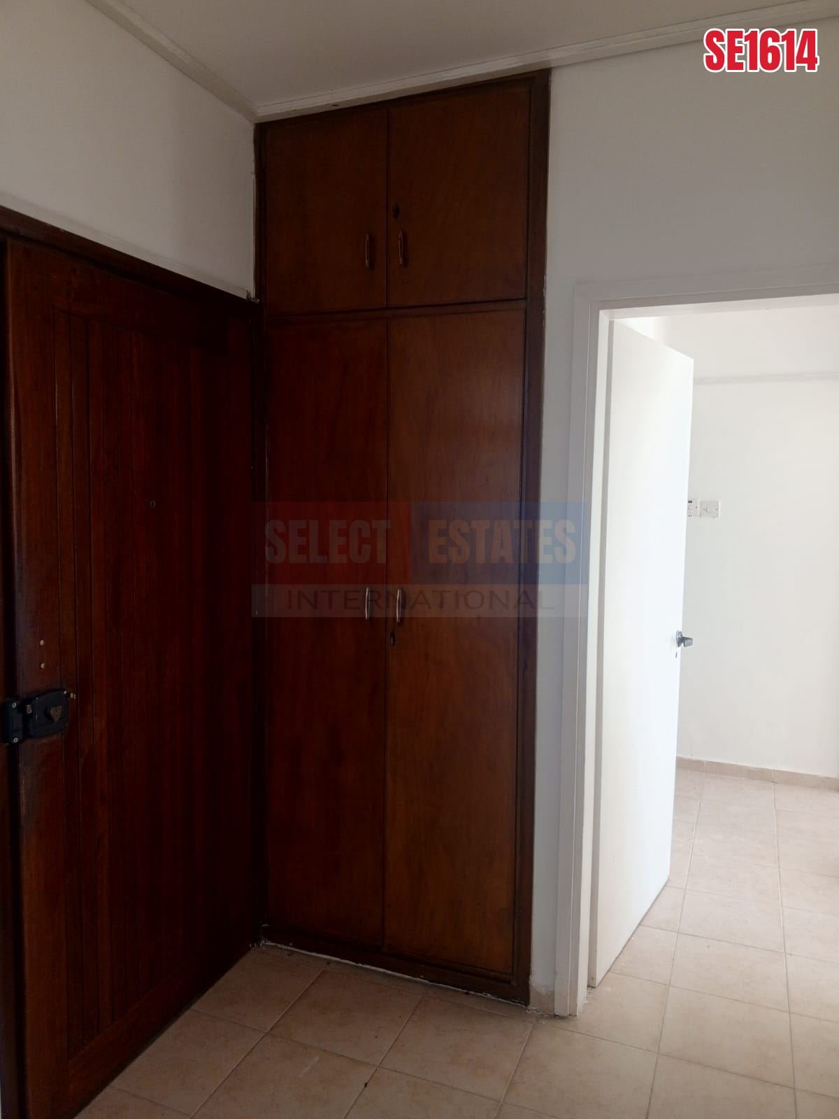 SE1614_205d3063373e Central Office, Koskluciftlik, Lefkosa, North Cyprus Properties for Rent