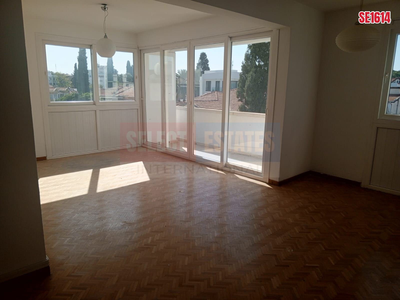 SE1614_a71d3c3f4c2a Central Office, Koskluciftlik, Lefkosa, North Cyprus Properties for Rent